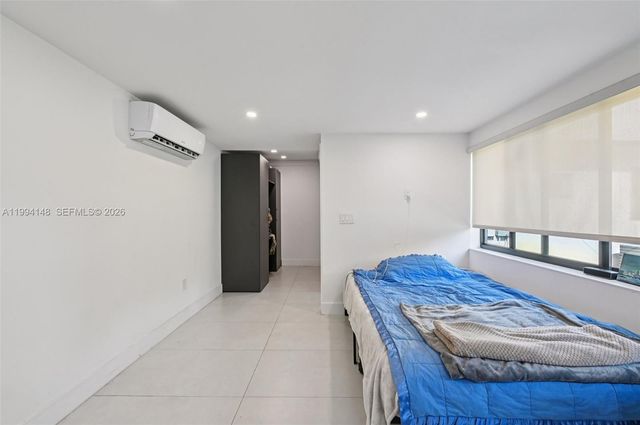 5152 SW 6th St, Miami, FL 33134