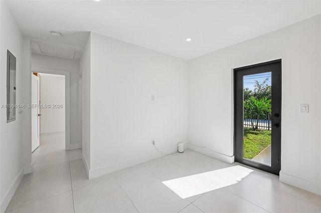 5152 SW 6th St, Miami, FL 33134