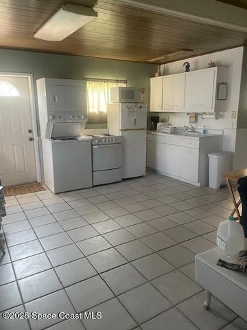 2571,2581 S Vernon Drive NE, Palm Bay, FL 32905