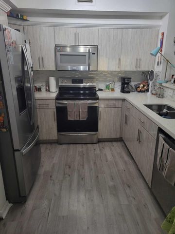 2080 W Preserve Way 204, Miramar, FL 33025