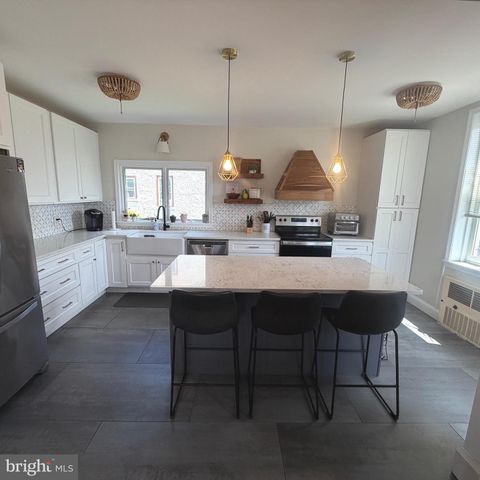 1447 ROCKWELL RD, Abington, PA 19001