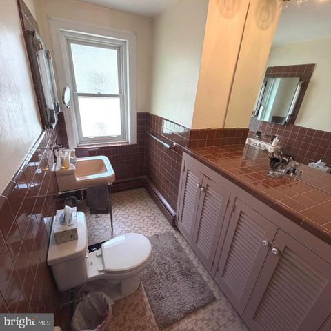 1447 ROCKWELL RD, Abington, PA 19001