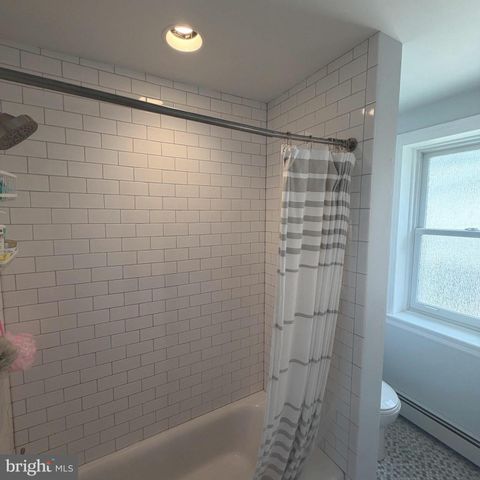 1447 ROCKWELL RD, Abington, PA 19001
