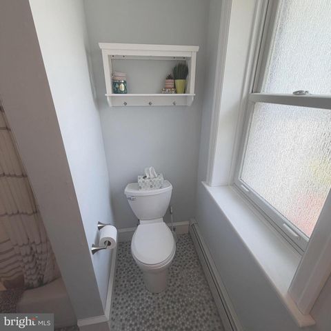 1447 ROCKWELL RD, Abington, PA 19001