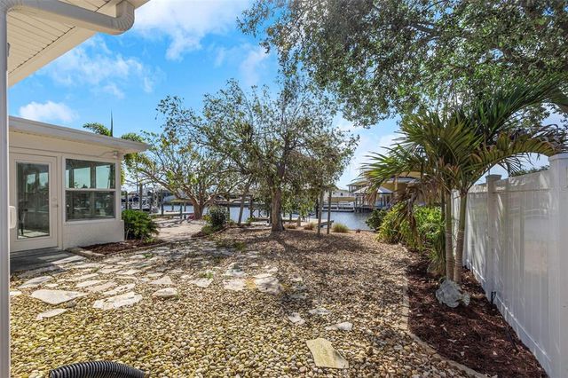 6321 BALBOA LANE, Apollo Beach, FL 33572