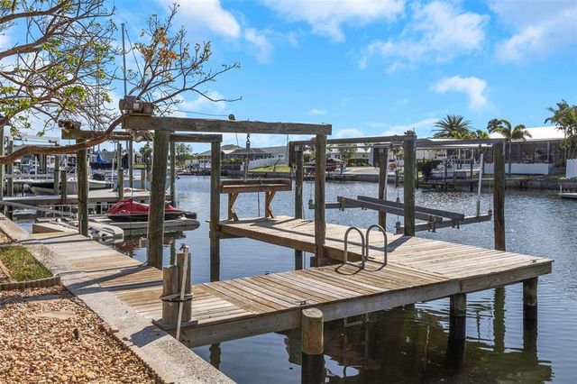 6321 BALBOA LANE, Apollo Beach, FL 33572