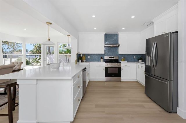 6321 BALBOA LANE, Apollo Beach, FL 33572