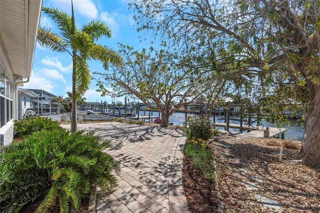 6321 BALBOA LANE, Apollo Beach, FL 33572