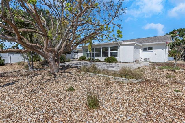 6321 BALBOA LANE, Apollo Beach, FL 33572