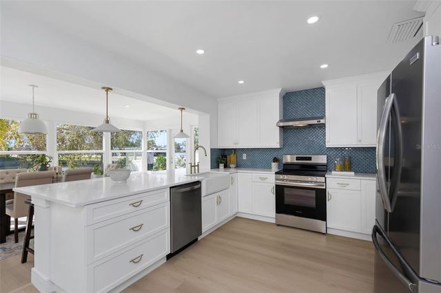 6321 BALBOA LANE, Apollo Beach, FL 33572