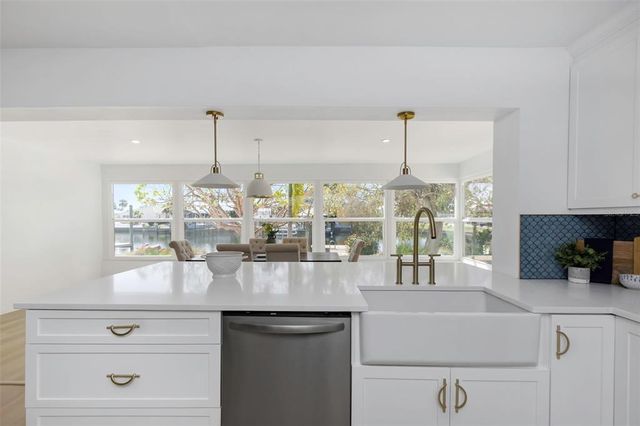 6321 BALBOA LANE, Apollo Beach, FL 33572
