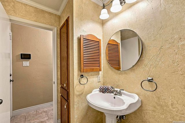 393 Nancy Drive, Canyon Lake, TX 78133