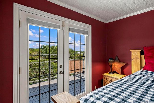 393 Nancy Drive, Canyon Lake, TX 78133