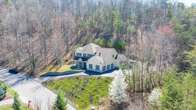 5931 Paddington CT, Roanoke, VA 24018