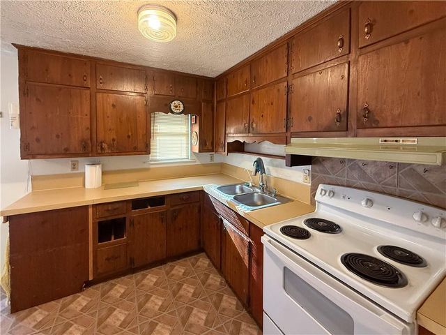 378 Crane Drive, Lawrenceville, GA 30046