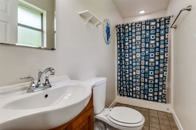 2911 Old North Road, Farmers Branch, TX 75234