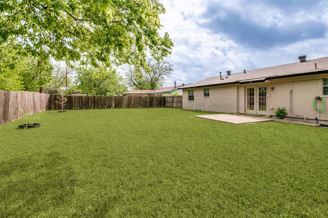 2911 Old North Road, Farmers Branch, TX 75234