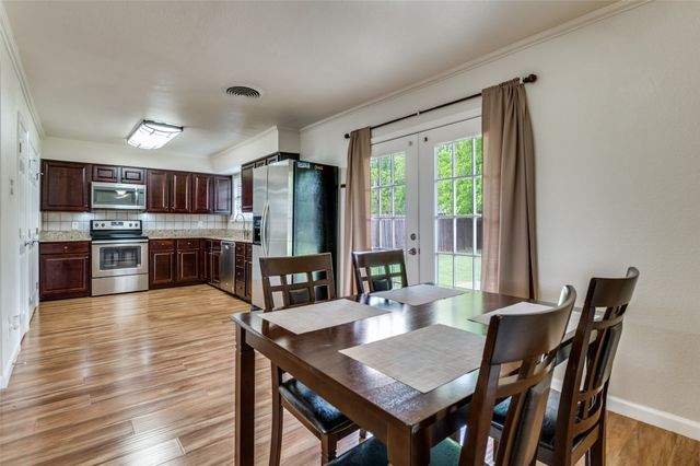 2911 Old North Road, Farmers Branch, TX 75234