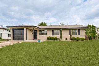 2911 Old North Road, Farmers Branch, TX 75234