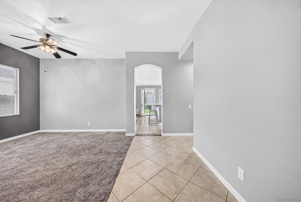 Image 9 of property listing at 1166 Brookmeade Cir, Beaumont, CA 92223