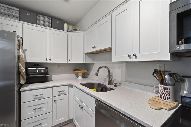 709 Stanwix SQ, Norfolk, VA 23502