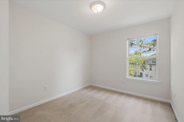 5610 BELLEAU WOODS LN, Alexandria, VA 22315