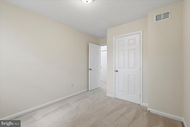 5610 BELLEAU WOODS LN, Alexandria, VA 22315