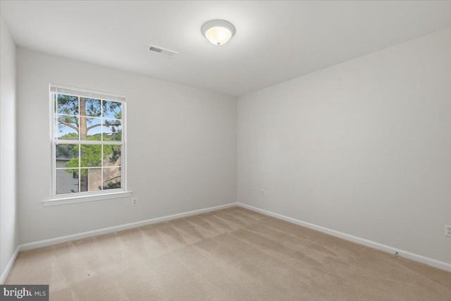 5610 BELLEAU WOODS LN, Alexandria, VA 22315