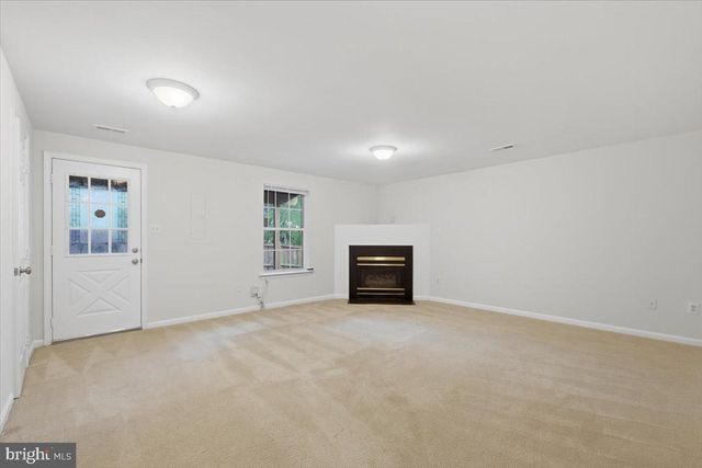 5610 BELLEAU WOODS LN, Alexandria, VA 22315