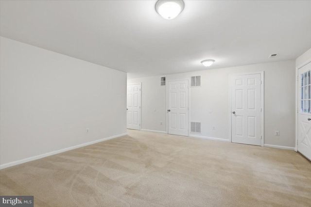 5610 BELLEAU WOODS LN, Alexandria, VA 22315