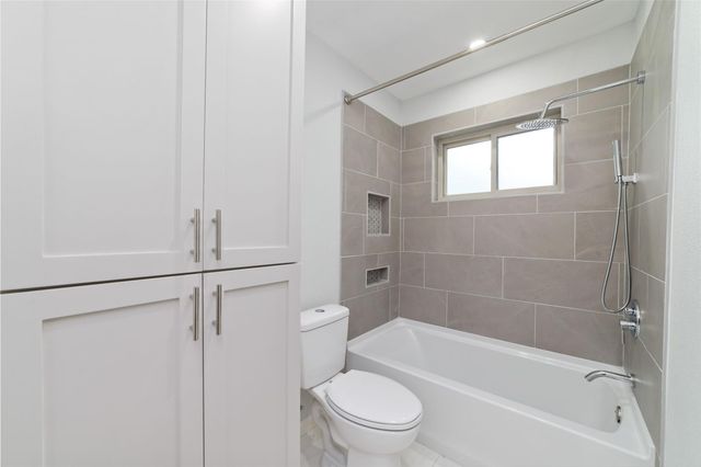 16303 Deer Lick Drive, Houston, TX 77090