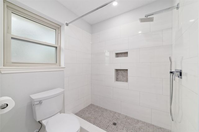 16303 Deer Lick Drive, Houston, TX 77090