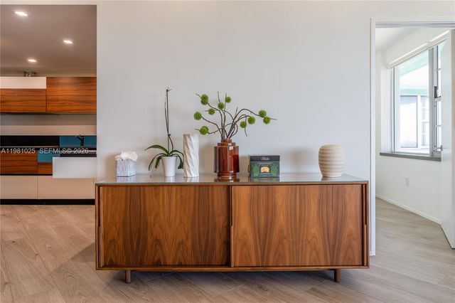 5255 Collins Ave 12F, Miami Beach, FL 33140