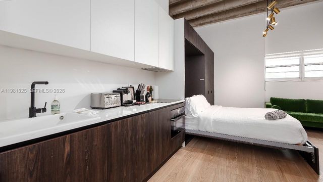 5255 Collins Ave 12F, Miami Beach, FL 33140