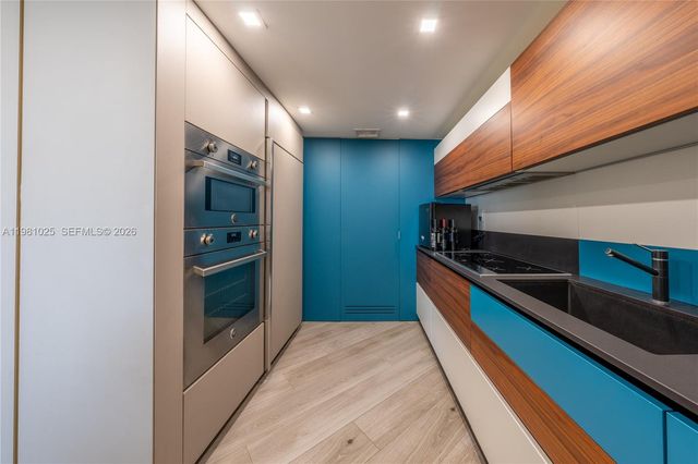 5255 Collins Ave 12F, Miami Beach, FL 33140