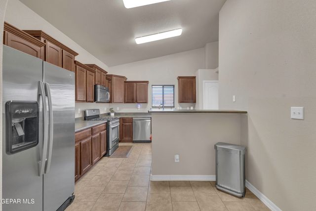 14373 NAVAJO POINT Drive, El Paso, TX 79938