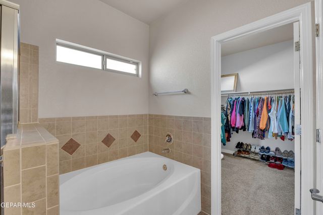 14373 NAVAJO POINT Drive, El Paso, TX 79938