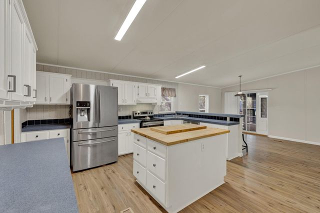 173 Sarah, Canyon Lake, TX 78133