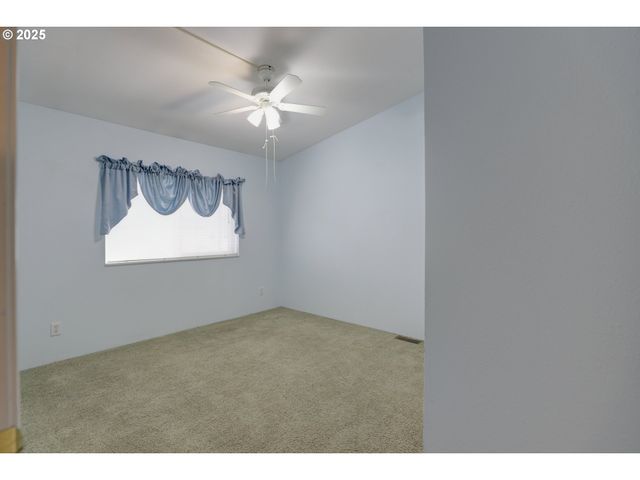 950 POMONA St 184, The Dalles, OR 97058