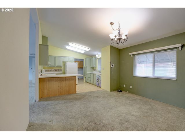 950 POMONA St 184, The Dalles, OR 97058