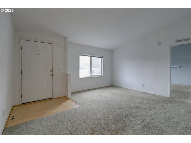 950 POMONA St 184, The Dalles, OR 97058