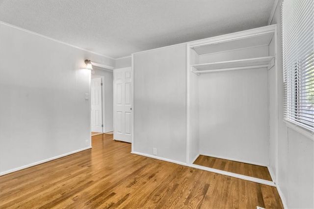 6000 N TRACY Avenue, Gladstone, MO 64118