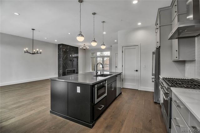 260 Lakefront Boulevard, Buffalo, NY 14202