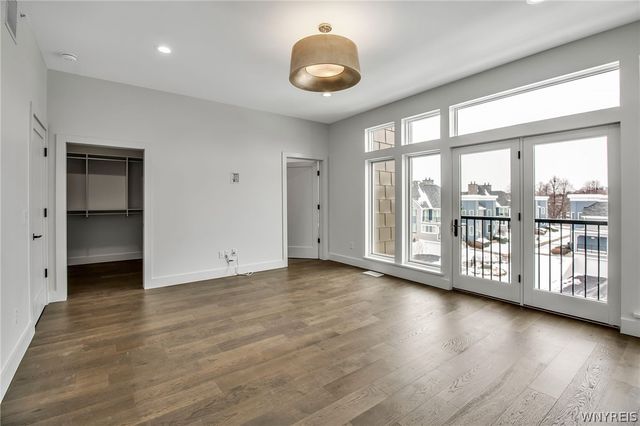 260 Lakefront Boulevard, Buffalo, NY 14202