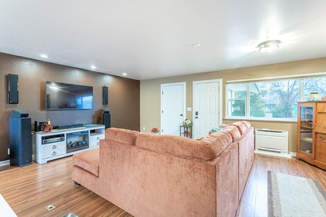 19229 Kleat Place, Cottonwood, CA 96022