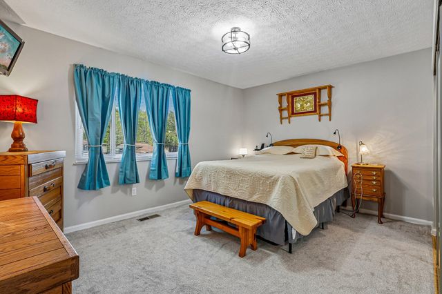 1130 Chestnut Court, Independence, KY 41051