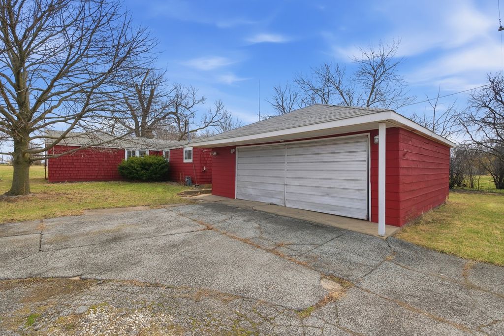 18301 Le Claire Avenue, Country Club Hills, IL 60478 — photo 2