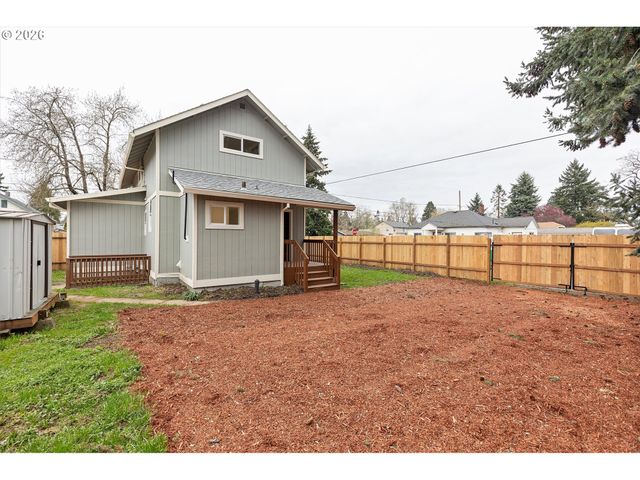 9828 Se ELLIS St, Portland, OR 97266