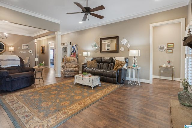 200 ENGLISH VILLAGE CIRCLE, Gardendale, AL 35071