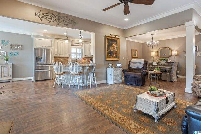 200 ENGLISH VILLAGE CIRCLE, Gardendale, AL 35071